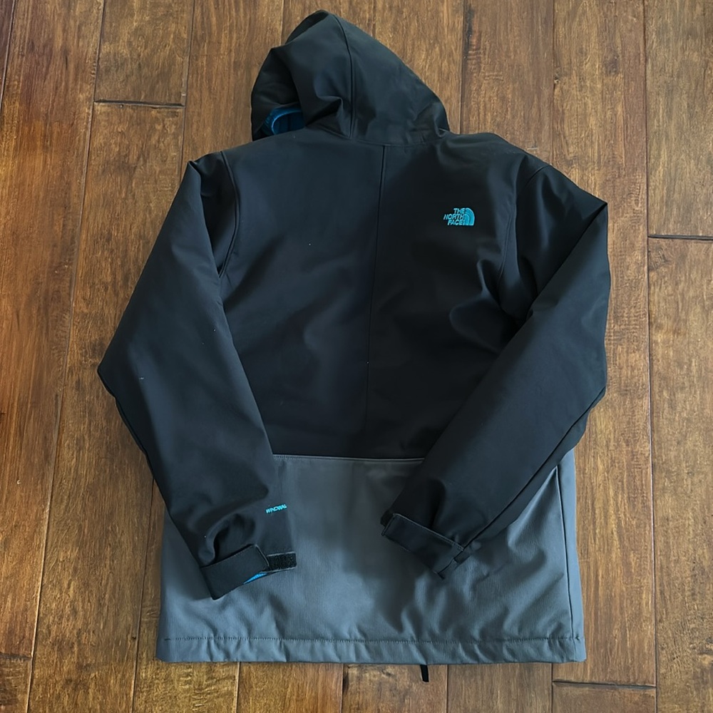 The North Face Jacket - Picture 5 of 7